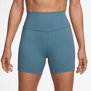 Nike Sportswear Essential Biker Shorts